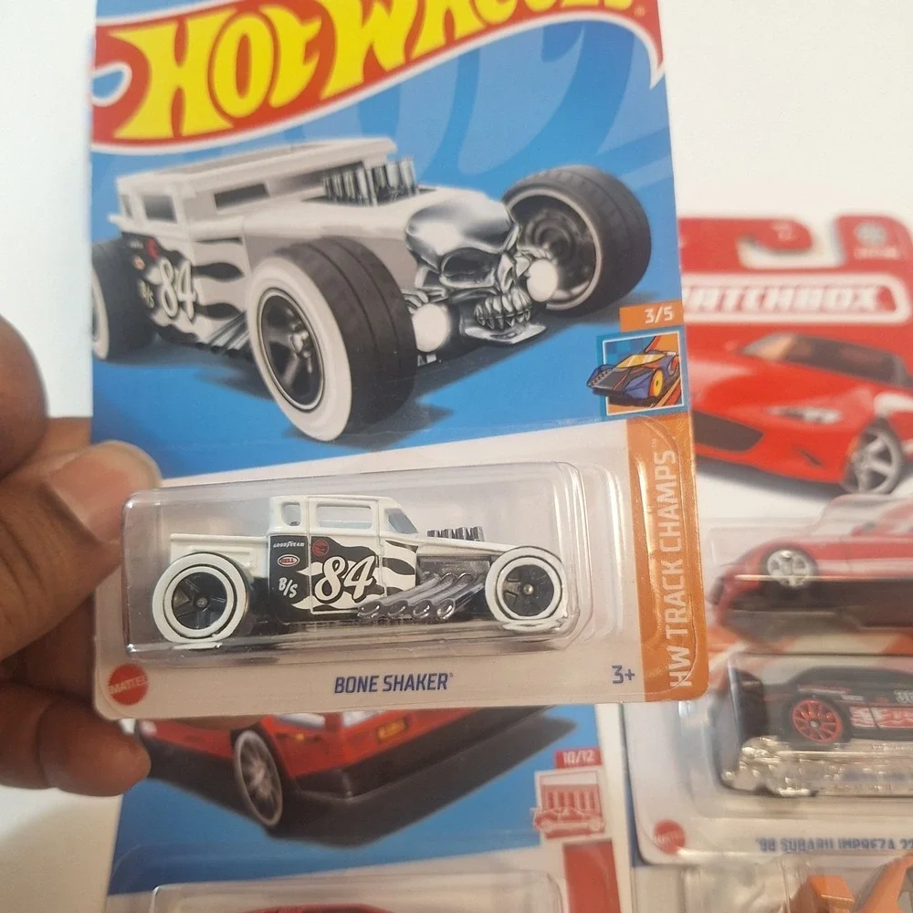 Hot Wheels Kitt Super Pursuit Not Perfect/ 6 Cars Toyota/ Bone Shaker/ Target Re